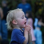 Cute-Kid-Praying